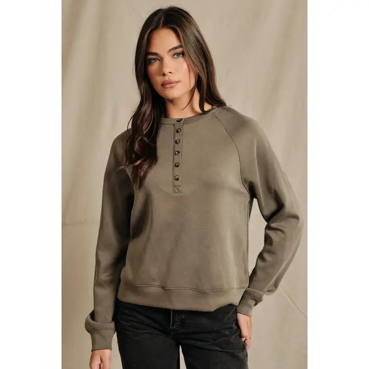 Sunday edition Henley neck raglan long slv pullover scuba top ( S - L )