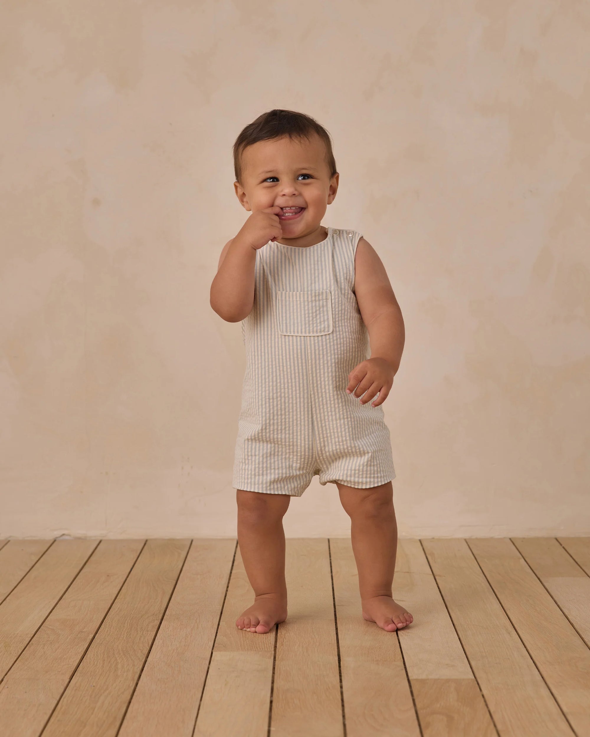 Rylee cru George romper ( Sz 6m - 2 )